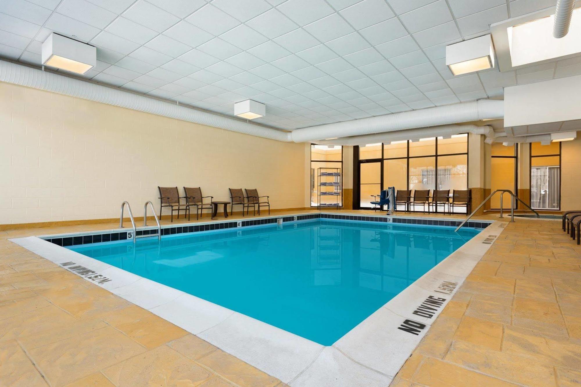 Radisson Akron-Fairlawn Copley Montrose Εξωτερικό φωτογραφία
